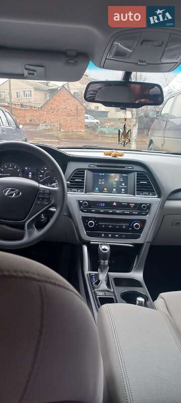 Седан Hyundai Sonata 2015 в Кобеляках