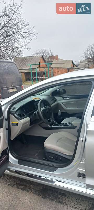 Седан Hyundai Sonata 2015 в Кобеляках