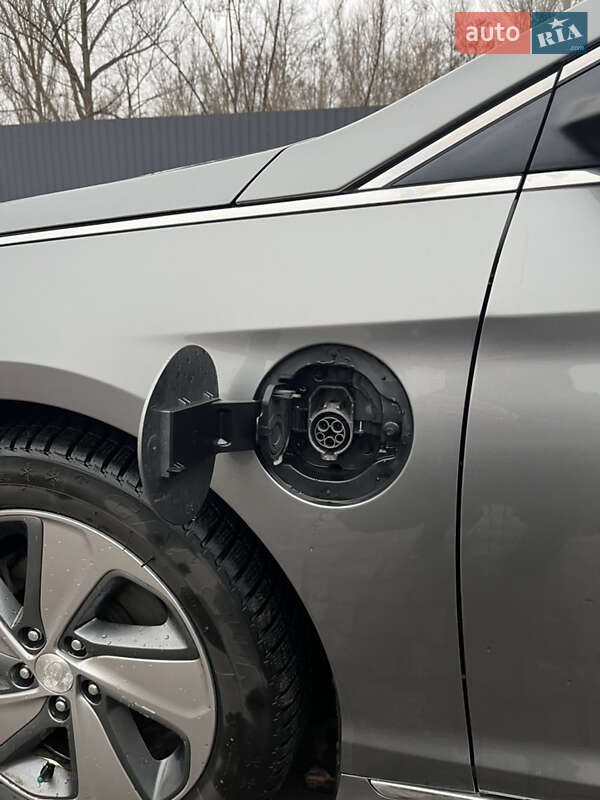 Седан Hyundai Sonata 2016 в Рівному