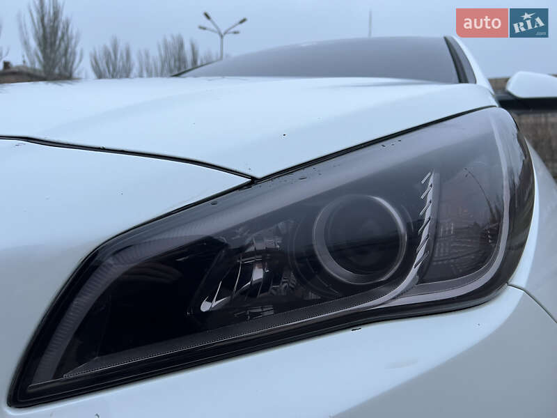 Седан Hyundai Sonata 2015 в Кривом Роге