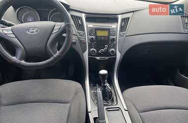 Седан Hyundai Sonata 2010 в Умані