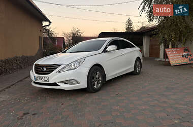 Седан Hyundai Sonata 2013 в Бучаче