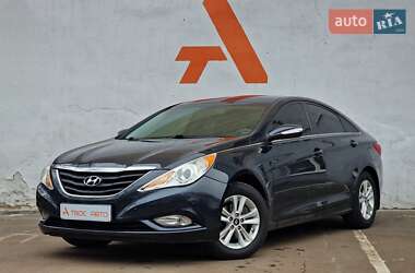 Hyundai Sonata 2011