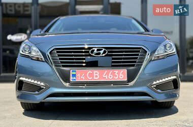 Седан Hyundai Sonata 2016 в Киеве