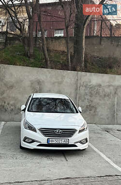 Седан Hyundai Sonata 2015 в Дубровиці