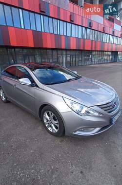 Седан Hyundai Sonata 2011 в Ровно