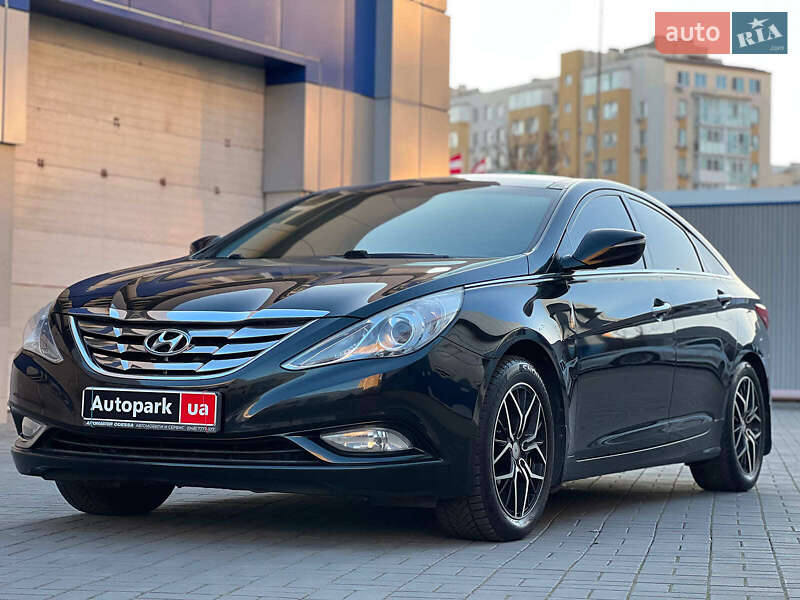 Hyundai Sonata 2012