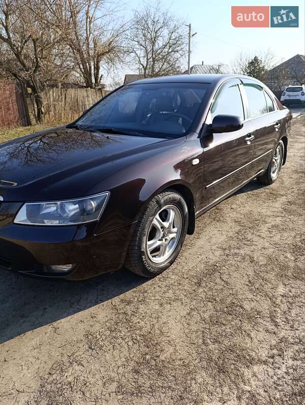 Седан Hyundai Sonata 2005 в Котельве