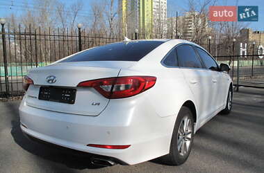 Седан Hyundai Sonata 2016 в Киеве