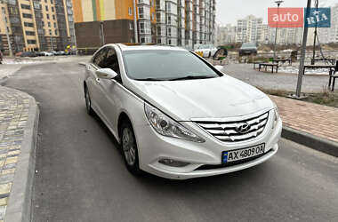 Седан Hyundai Sonata 2014 в Чернігові