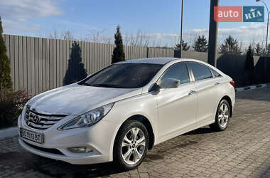 Седан Hyundai Sonata 2012 в Волочиську