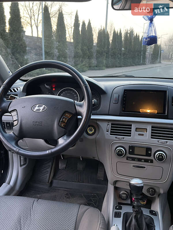 Седан Hyundai Sonata 2005 в Киеве