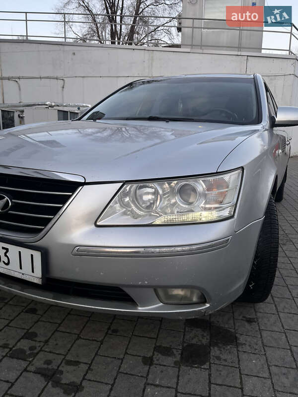 Седан Hyundai Sonata 2008 в Запорожье