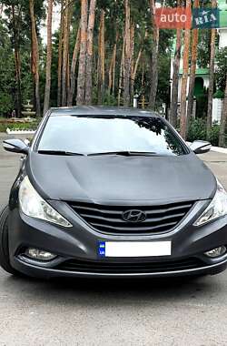 Hyundai Sonata 2010