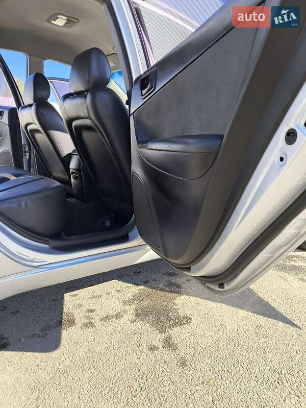 Седан Hyundai Sonata 2012 в Смілі