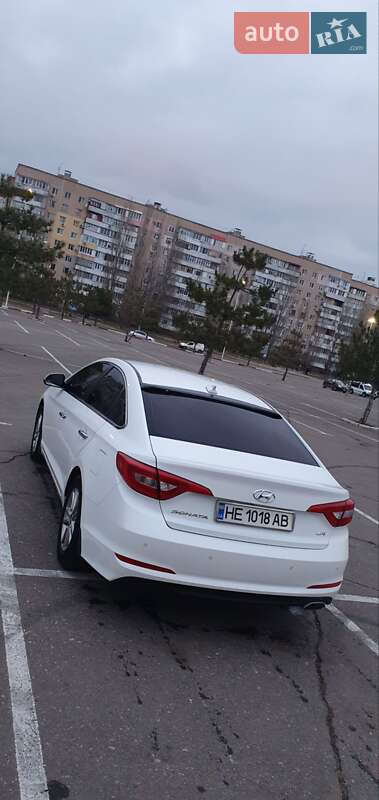 Седан Hyundai Sonata 2015 в Николаеве