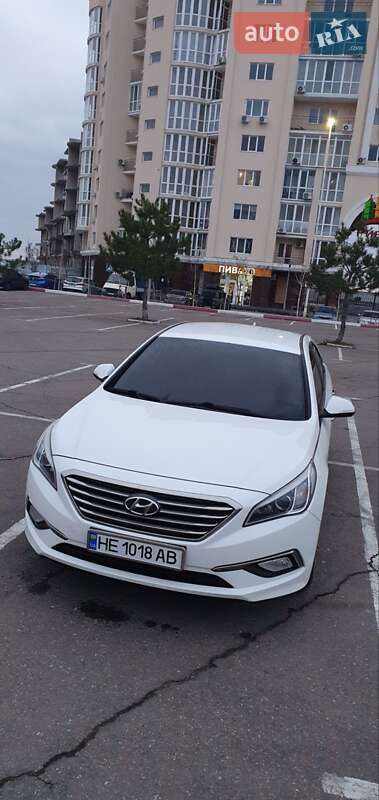 Седан Hyundai Sonata 2015 в Николаеве