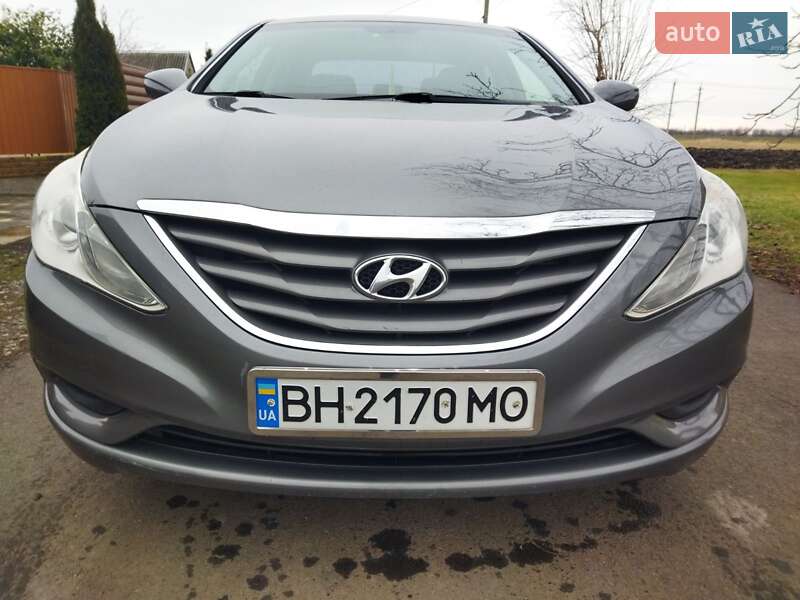Hyundai Sonata 2011