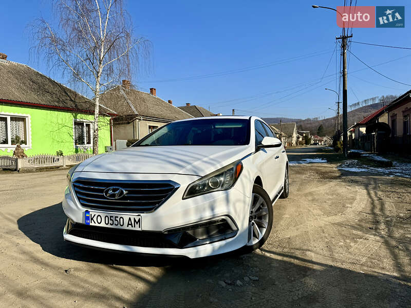 Седан Hyundai Sonata 2016 в Ужгороде