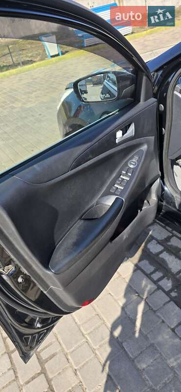 Седан Hyundai Sonata 2010 в Білгороді-Дністровському