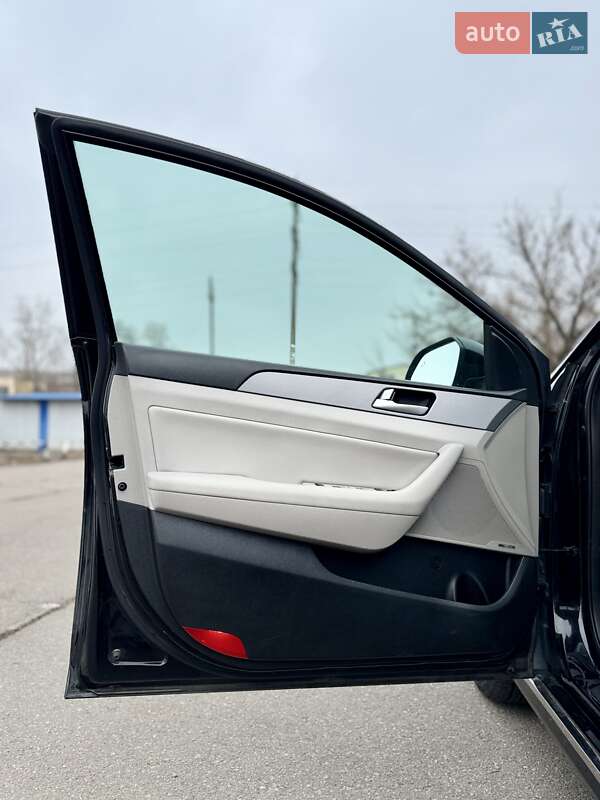 Седан Hyundai Sonata 2015 в Кременчуге