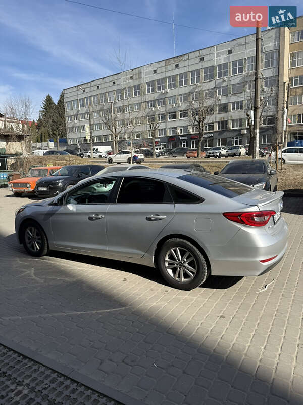 Седан Hyundai Sonata 2015 в Львове