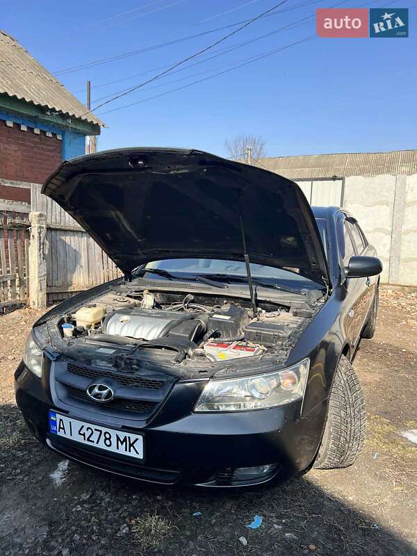 Седан Hyundai Sonata 2005 в Лубнах