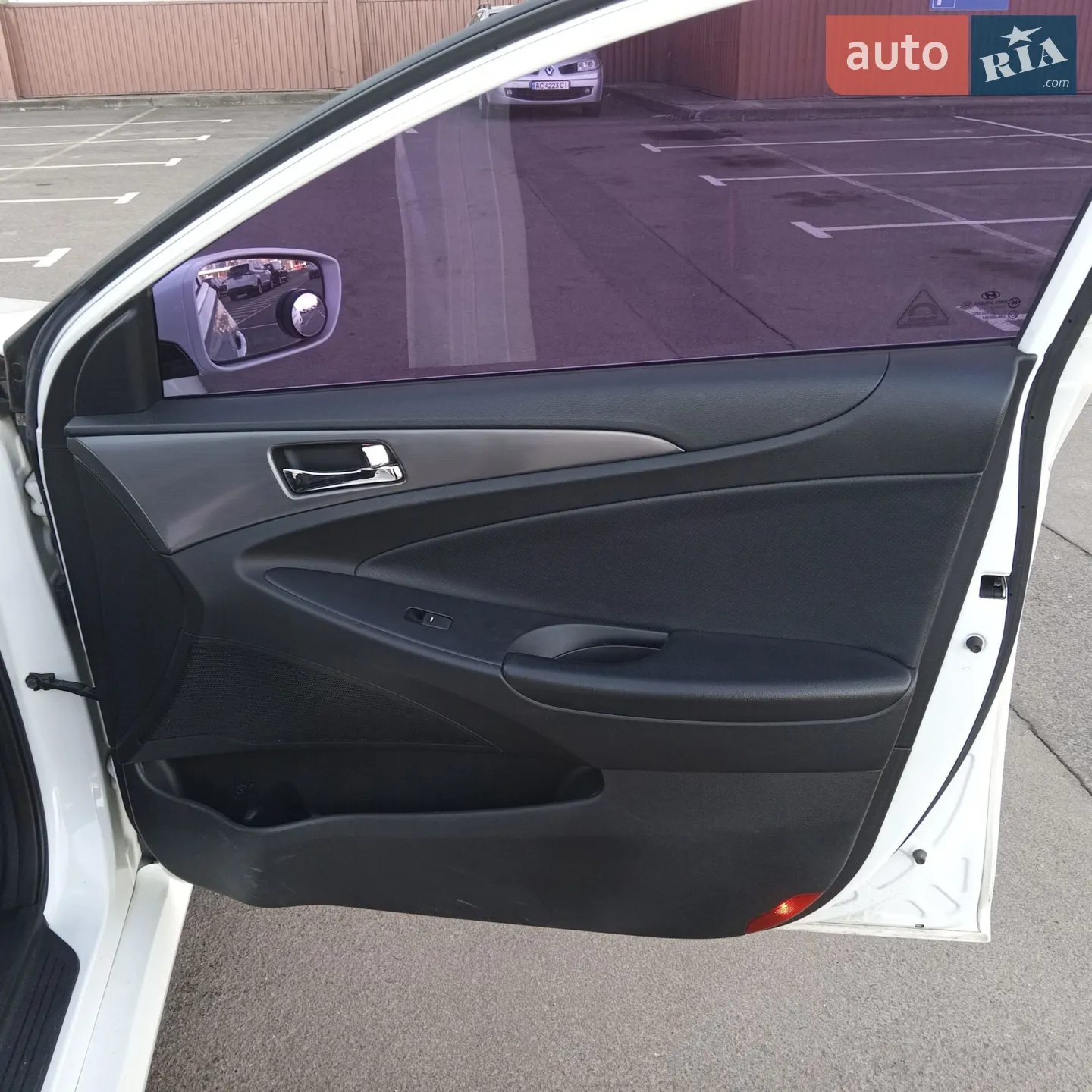 2012 Hyundai Sonata - мініатюра 33