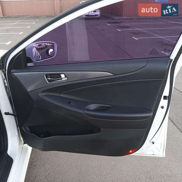 Седан Hyundai Sonata 2012 в Луцьку