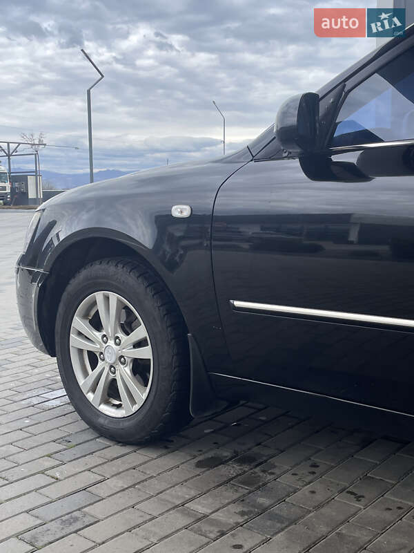 Седан Hyundai Sonata 2009 в Хусті