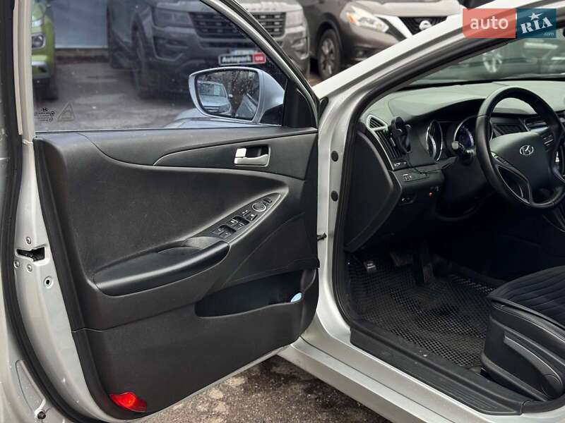 Седан Hyundai Sonata 2013 в Виннице