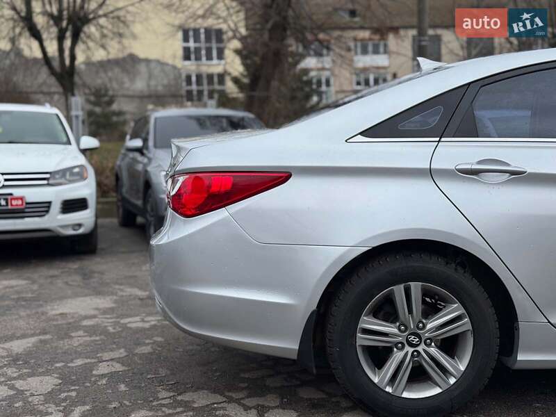 Седан Hyundai Sonata 2013 в Виннице