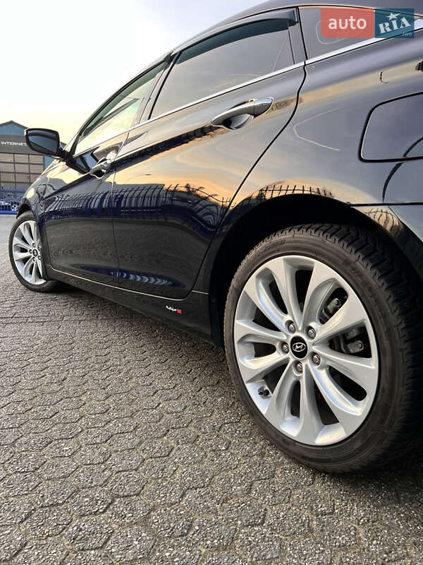Седан Hyundai Sonata 2012 в Немирові