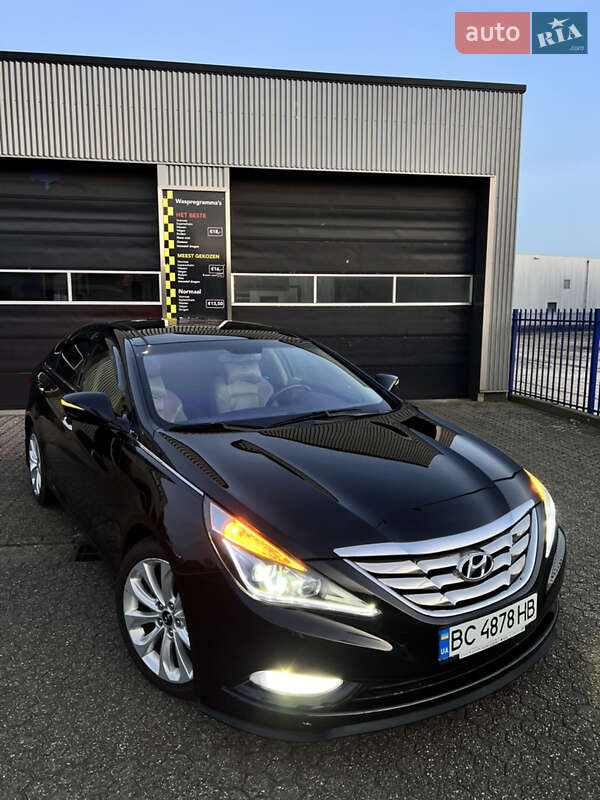 Седан Hyundai Sonata 2012 в Немирові