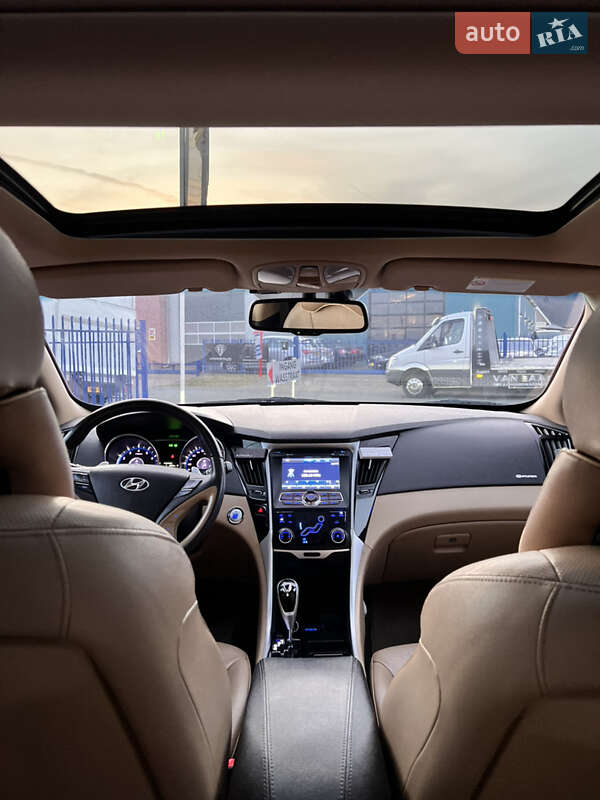 Седан Hyundai Sonata 2012 в Немирові