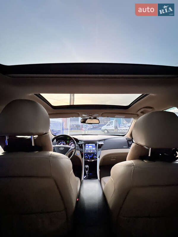 Седан Hyundai Sonata 2012 в Немирові