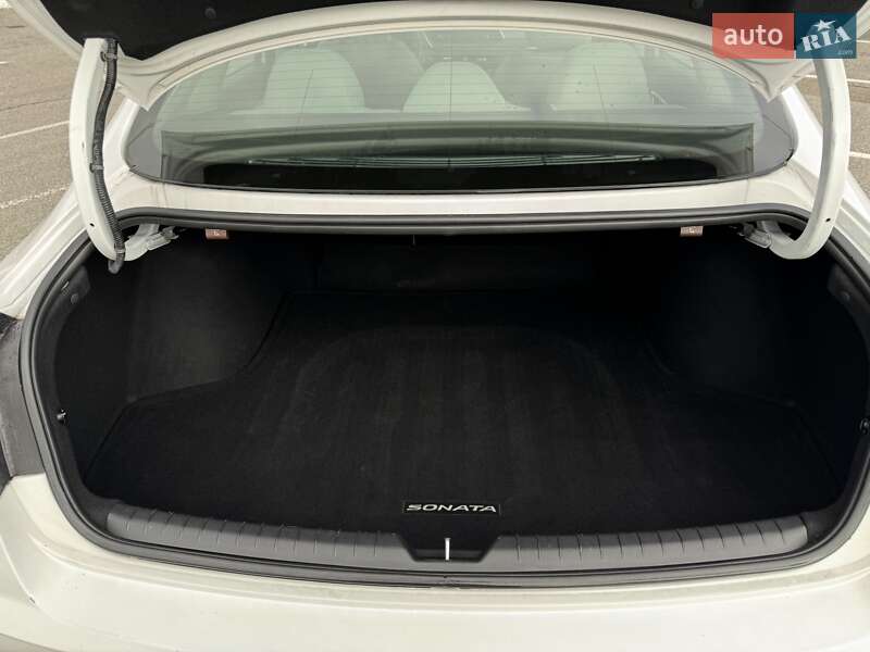 Седан Hyundai Sonata 2020 в Киеве