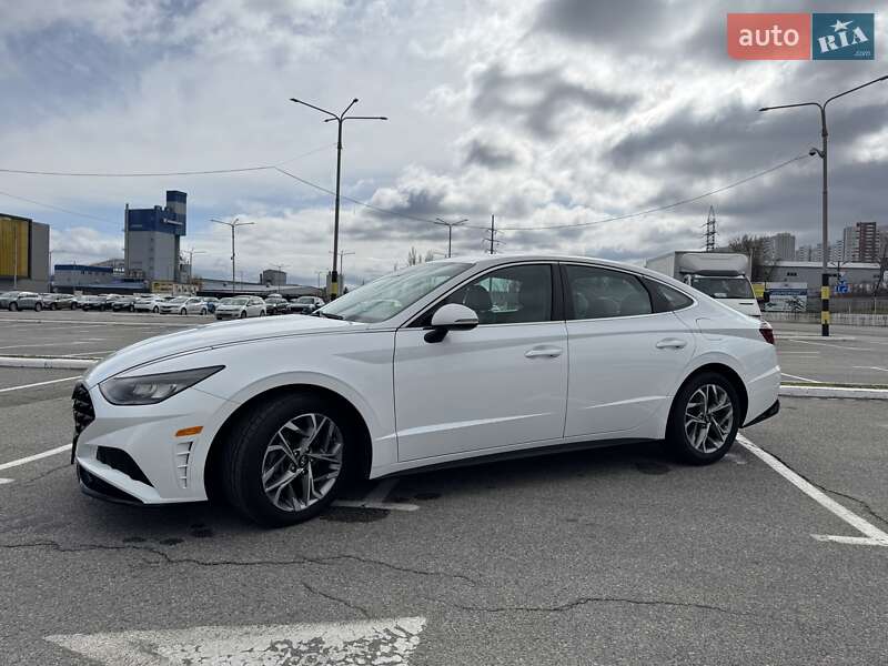 Седан Hyundai Sonata 2020 в Киеве