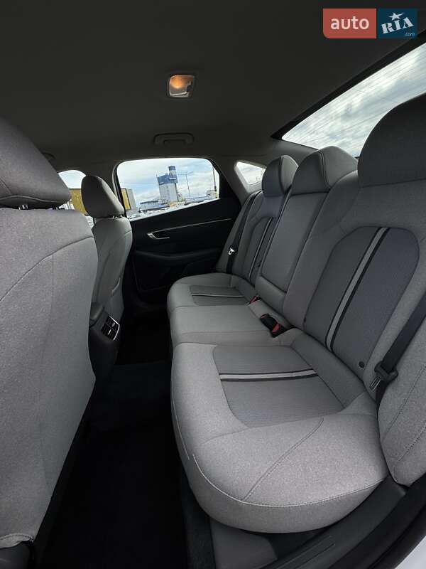 Седан Hyundai Sonata 2020 в Киеве