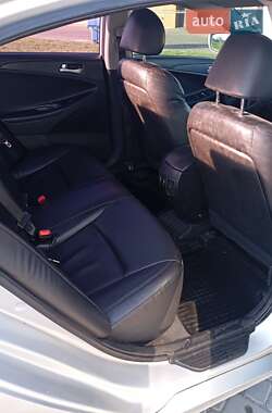 Седан Hyundai Sonata 2013 в 