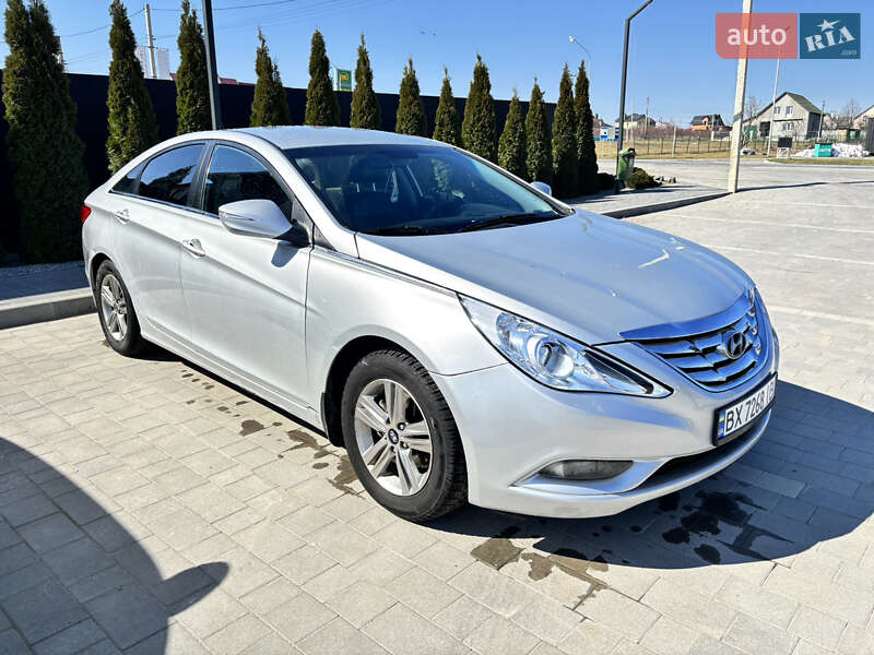 Седан Hyundai Sonata 2013 в Каменец-Подольском