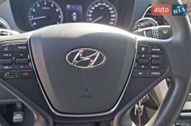 Седан Hyundai Sonata 2015 в 