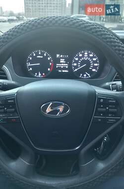 Седан Hyundai Sonata 2015 в 