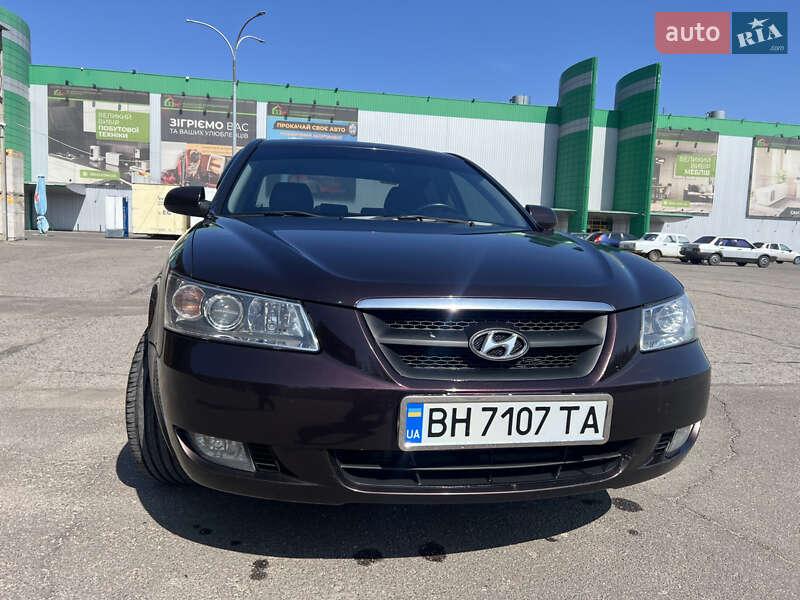 Седан Hyundai Sonata 2007 в Николаеве