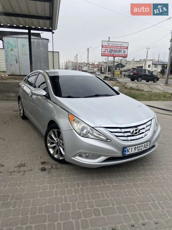 Hyundai Sonata 2012