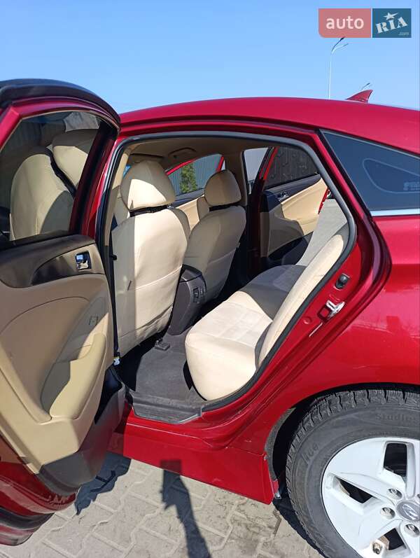 Седан Hyundai Sonata 2012 в Львове