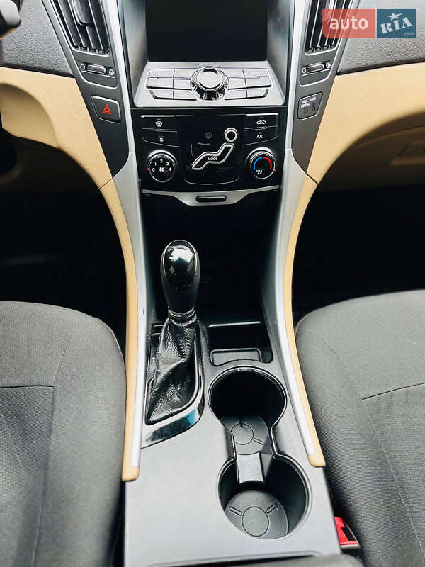 Седан Hyundai Sonata 2011 в Каменец-Подольском фото 16 Седан Hyundai Sonata 2011 в Каменец-Подольском