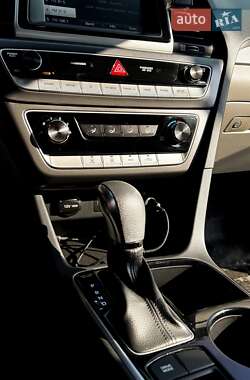 Седан Hyundai Sonata 2018 в Луцке