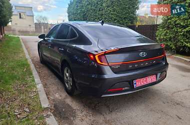 Седан Hyundai Sonata 2022 в 