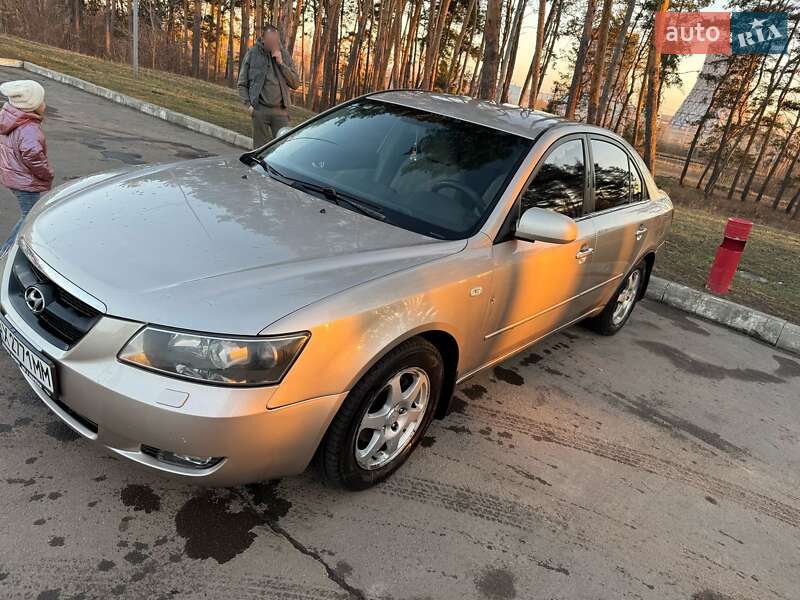 Hyundai Sonata 2005